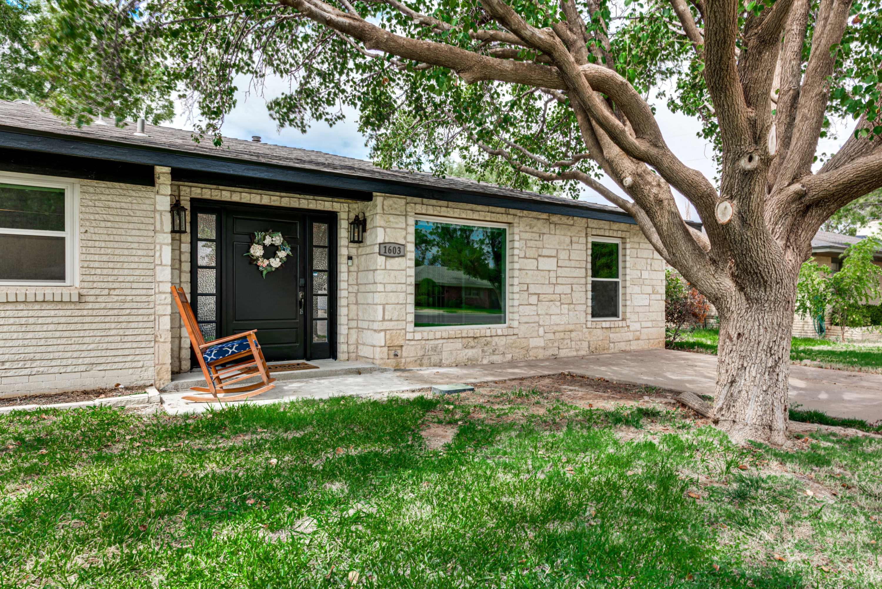 1603 Mc Clintic Street