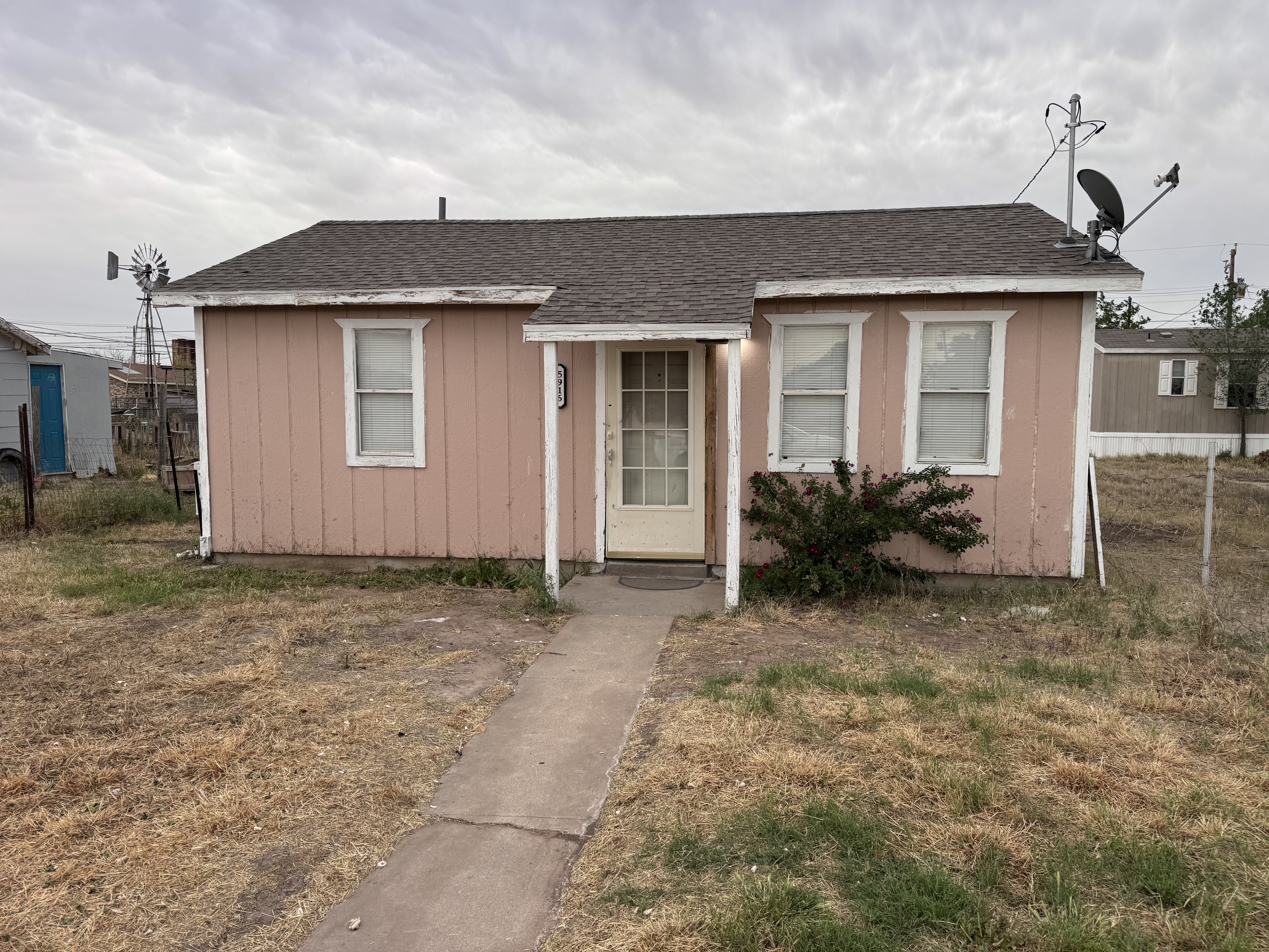 Property main image